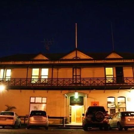 Customhouse Hotel And Backpackers Hostel 纳尔逊 外观 照片